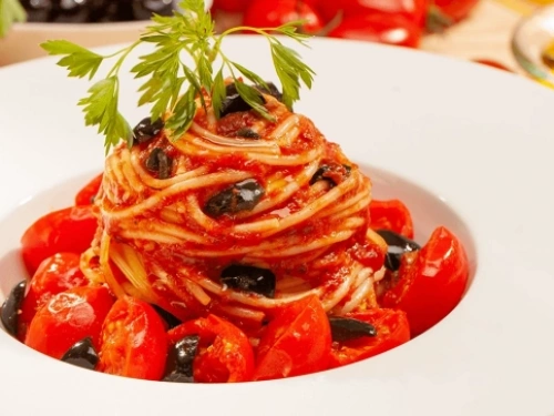 Спагетти с соусом Puttanesca